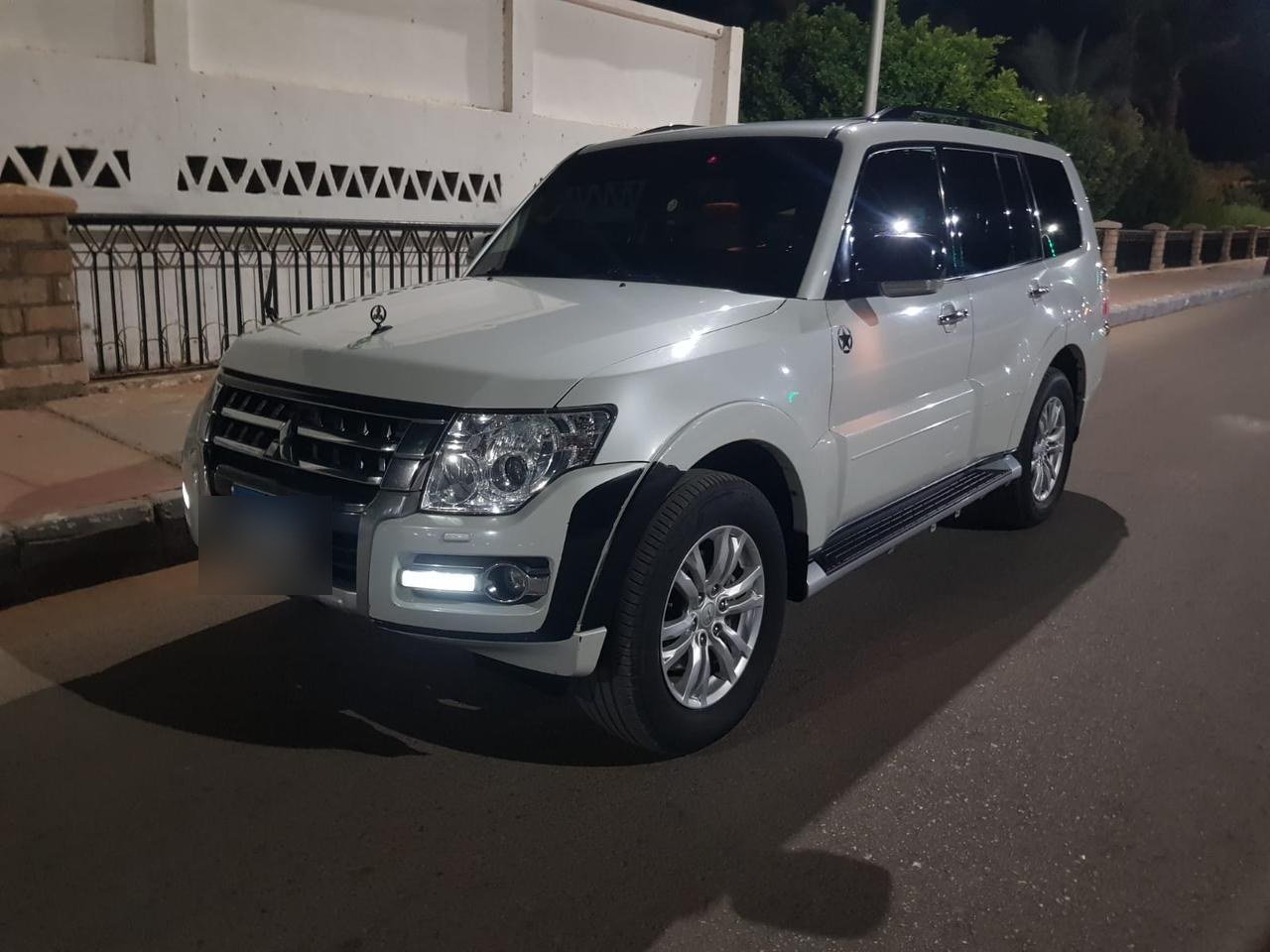 Trust Car Mitsubishi Pajero