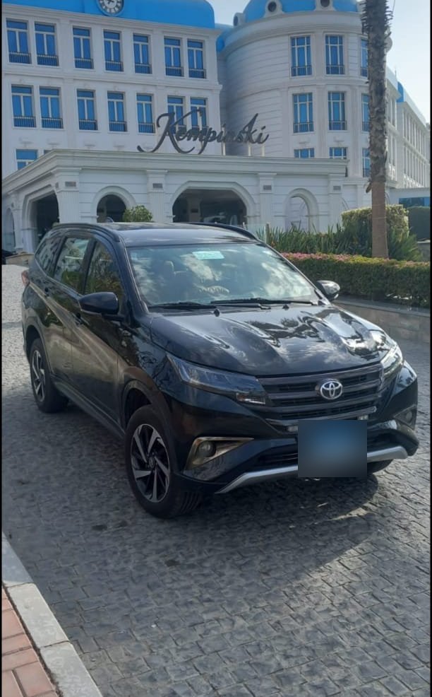 Trust Car Toyota Rush – Hotel Transfer